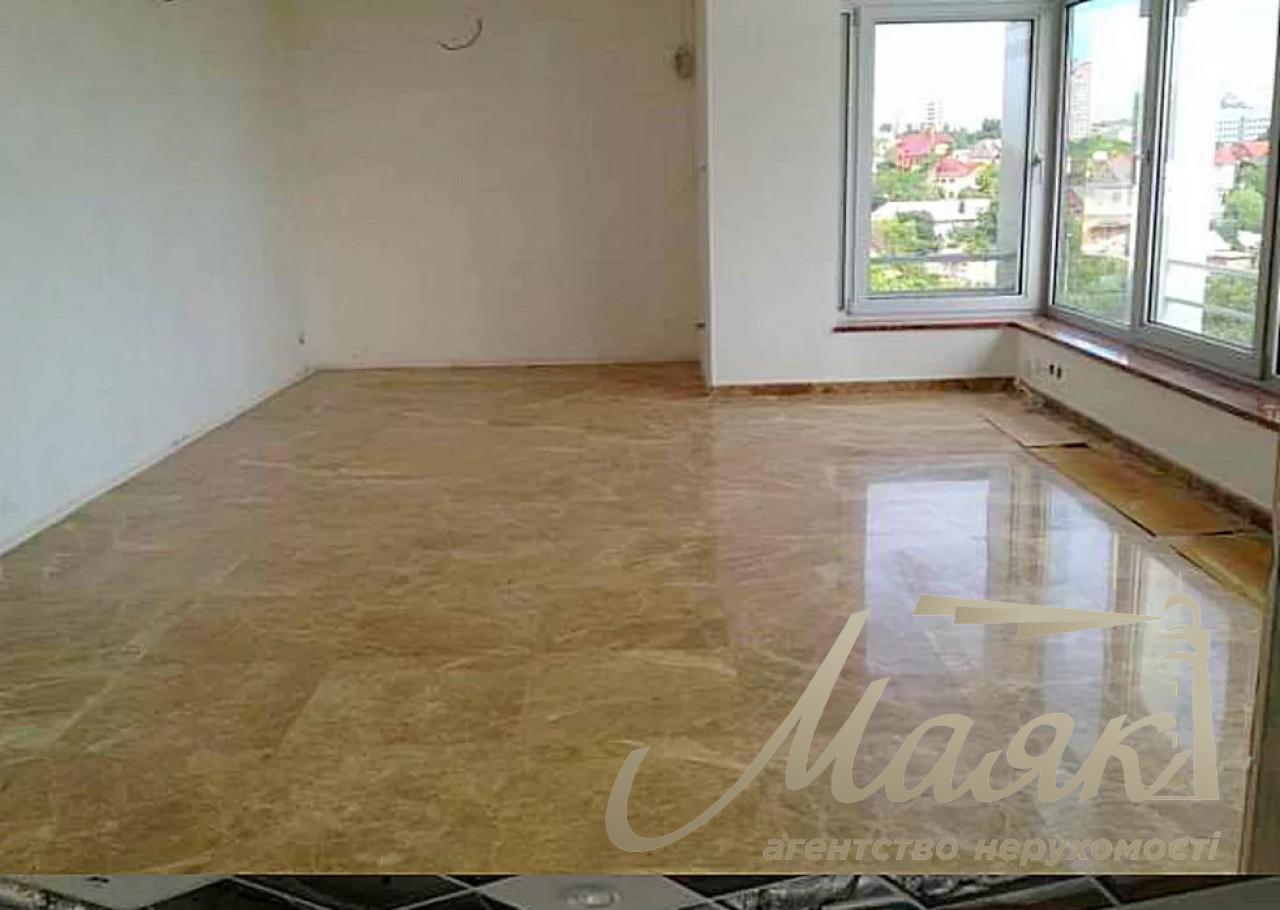 Sales of office space in a picturesque area! St. Verkhnegorskaya. Center. Kyiv