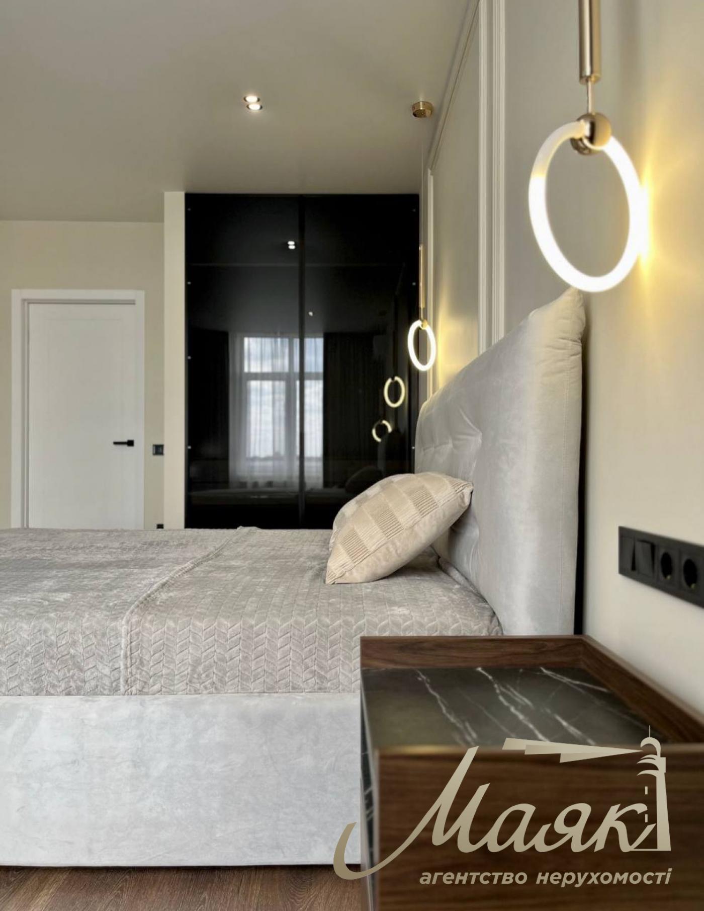 Продаж 2к квартири за переуступкою ЖК Русанівська Гавань, вул. Микільсько-Слобідська