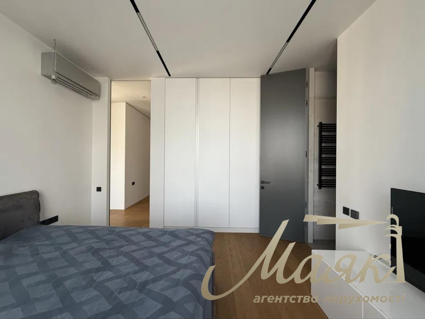 For sale 4k apartment Park Avenue VIP 120m Park Avenue Demeyevskaya Goloseevsky district nr