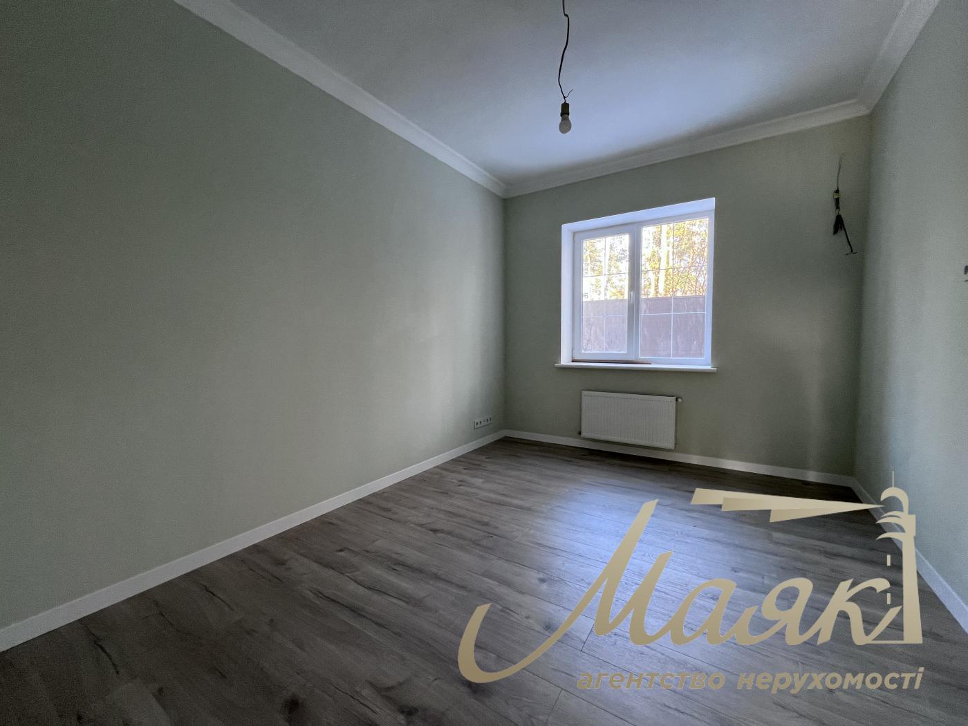 Продаж будинку в закритому КМ AlpenPark серед лісу