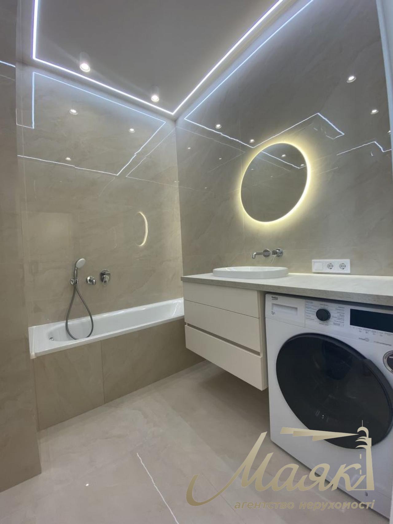 Продаж квартири з ремонтом у ЖК 38 Перлина вул.Жилянська 68