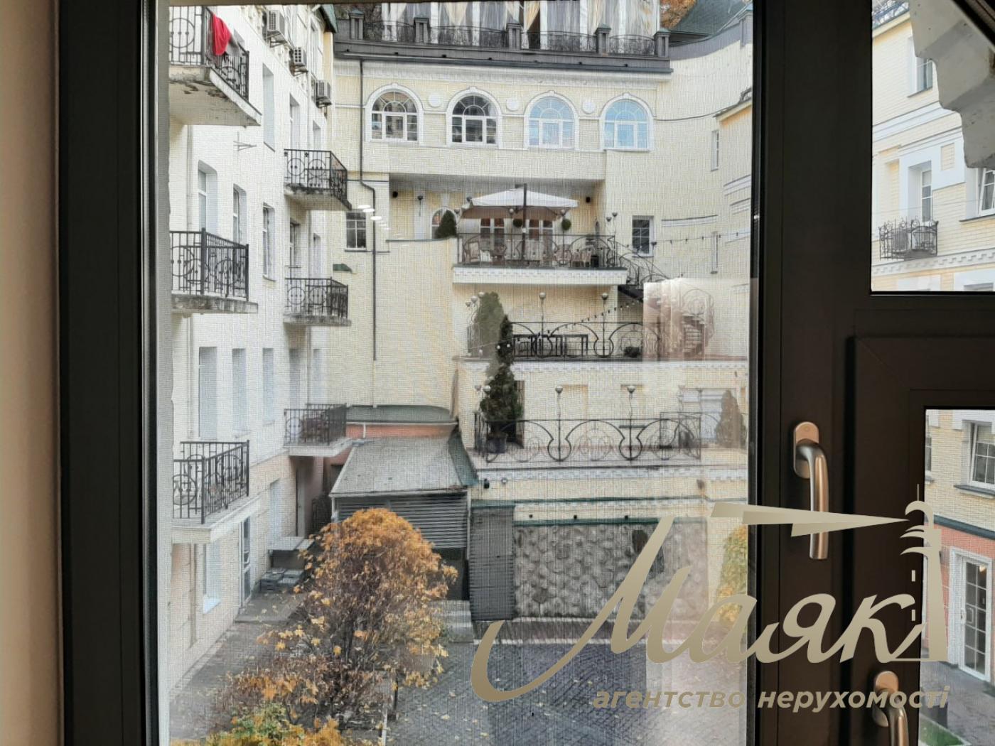 Оренда офісу 270м2 на Воздвиженка, Поділ