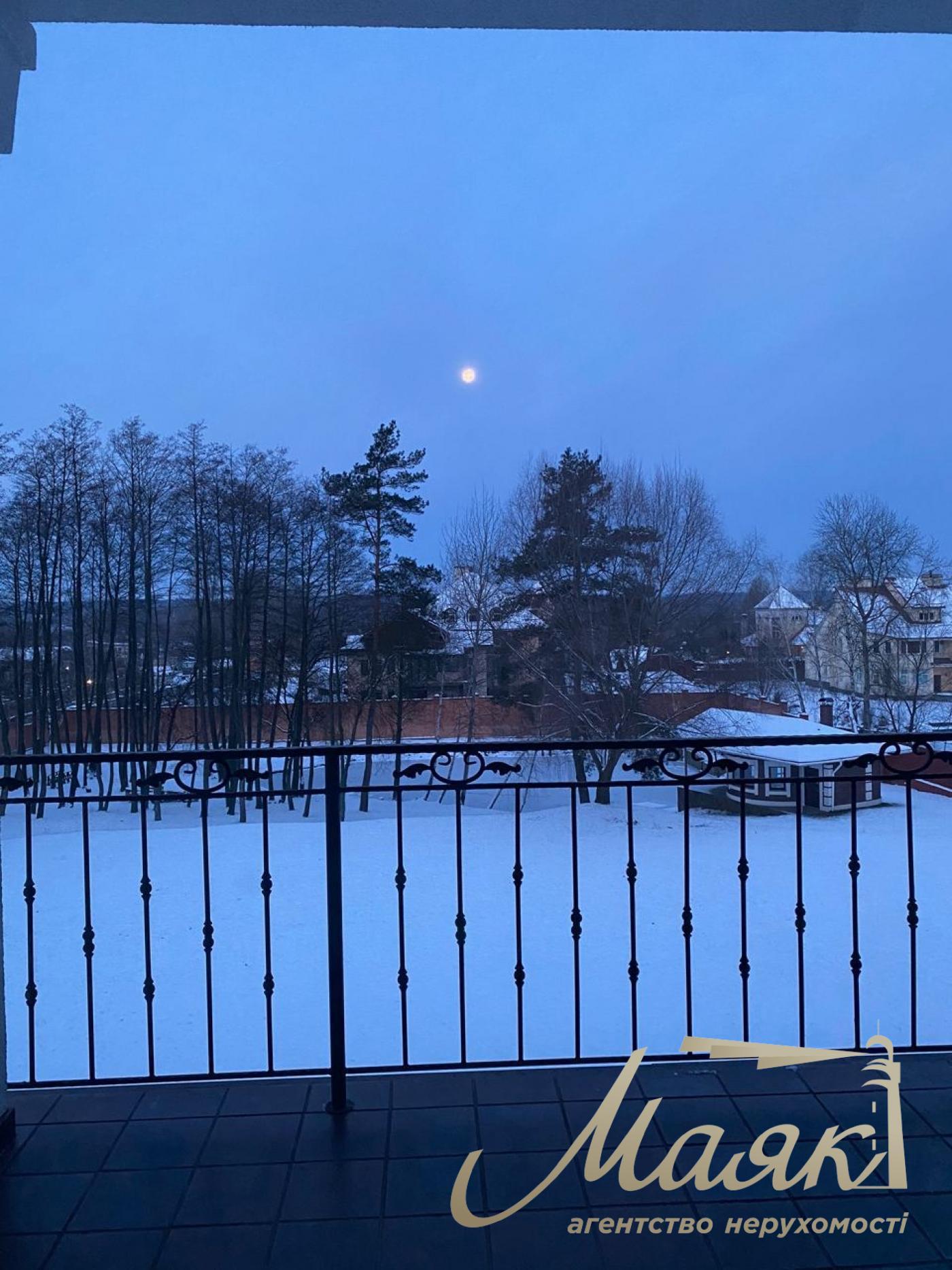 House for sale 1000 m2 Gostomel