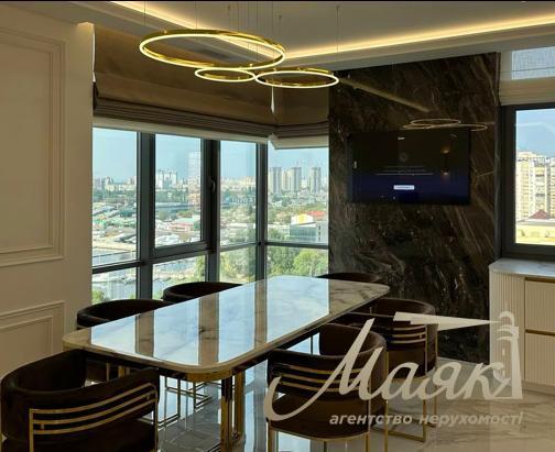 Sale of apartment with view (137m2) Residential complex River Stone, Truskavetskaya st. 10G