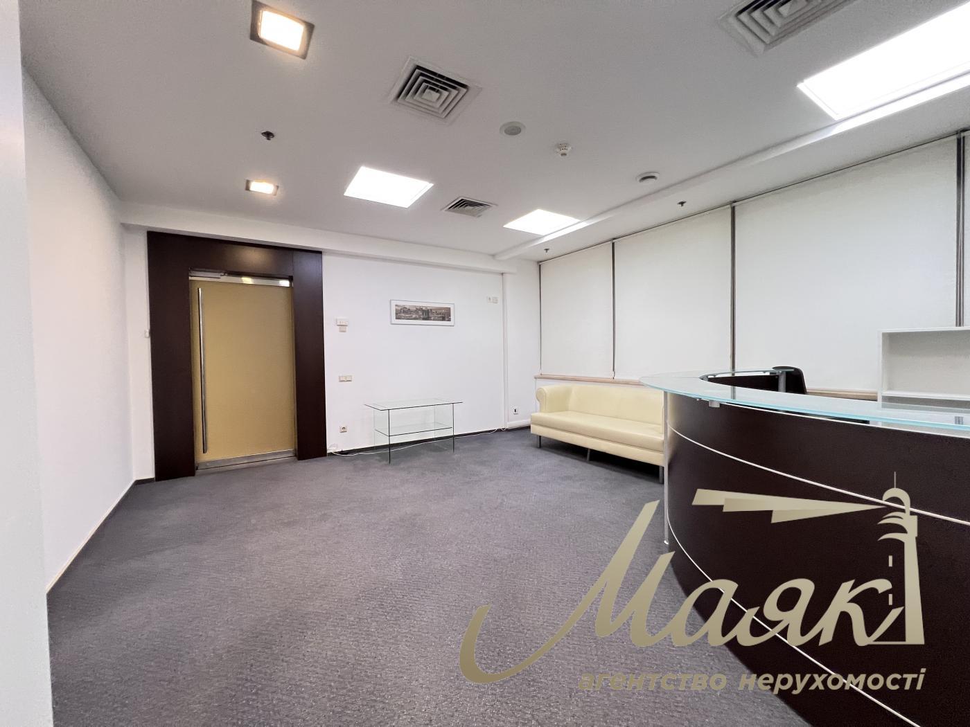 Оренда офісу 77 кв.м в БЦ Леонардо по вул. Богдана Хмельницького 52/17