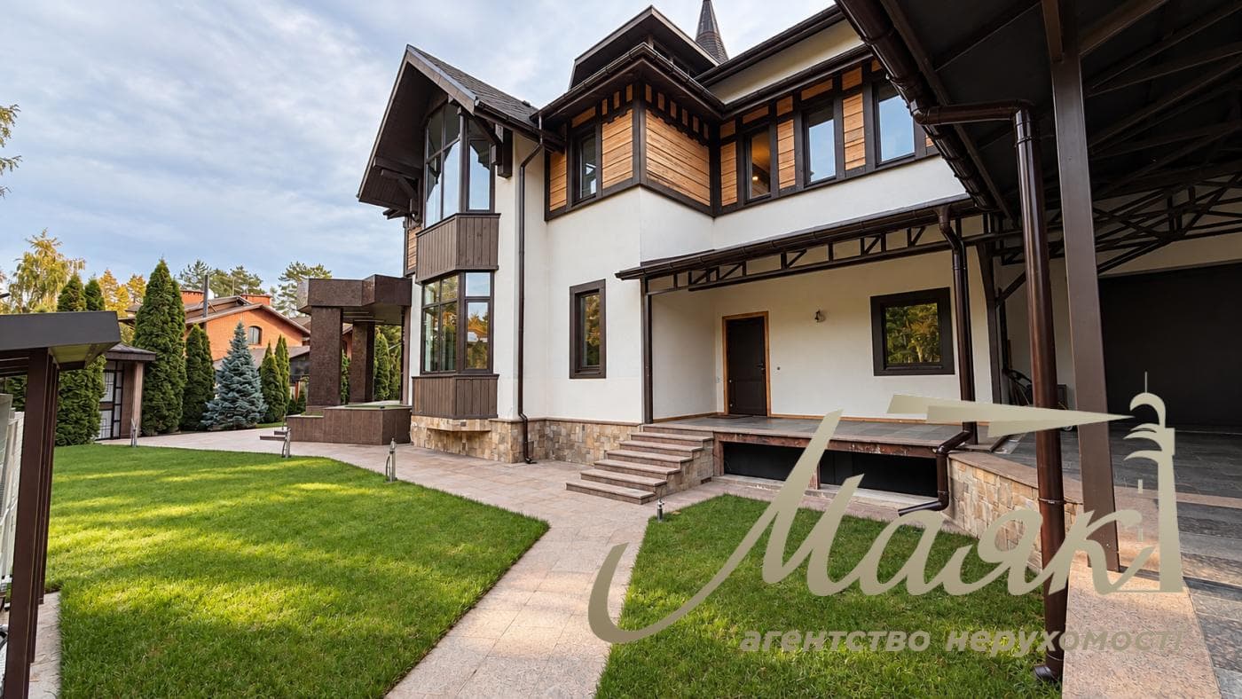 Оренда розкішного заміського будинку площею 1 217,2 м² у житловому комплексі «Південний» у с. Конча-Заспа/Козин, м. Київ, Голосіївський район, ділянка площею 40 соток