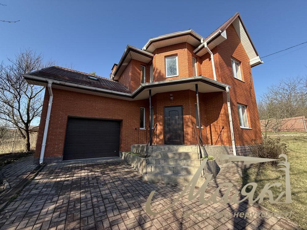 For sale house 140 m2, in the village. Khodosovka, Obukhiv direction, Kiev region, plot - 8 sotok, near the forest and lake.