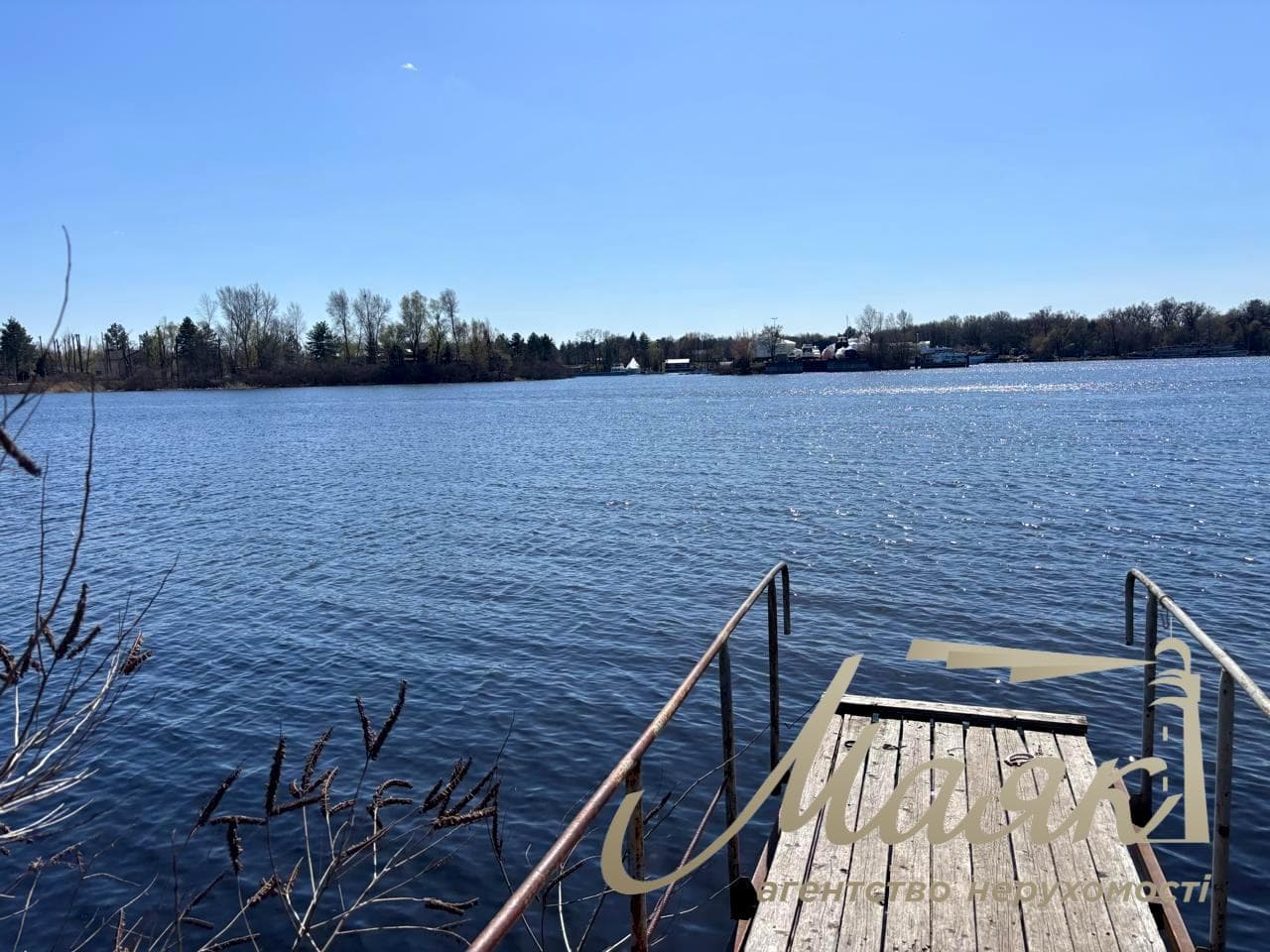 Продажа дома 137м2 у воды в Голосеевском районе, Остров Водников, Островная ул., 23