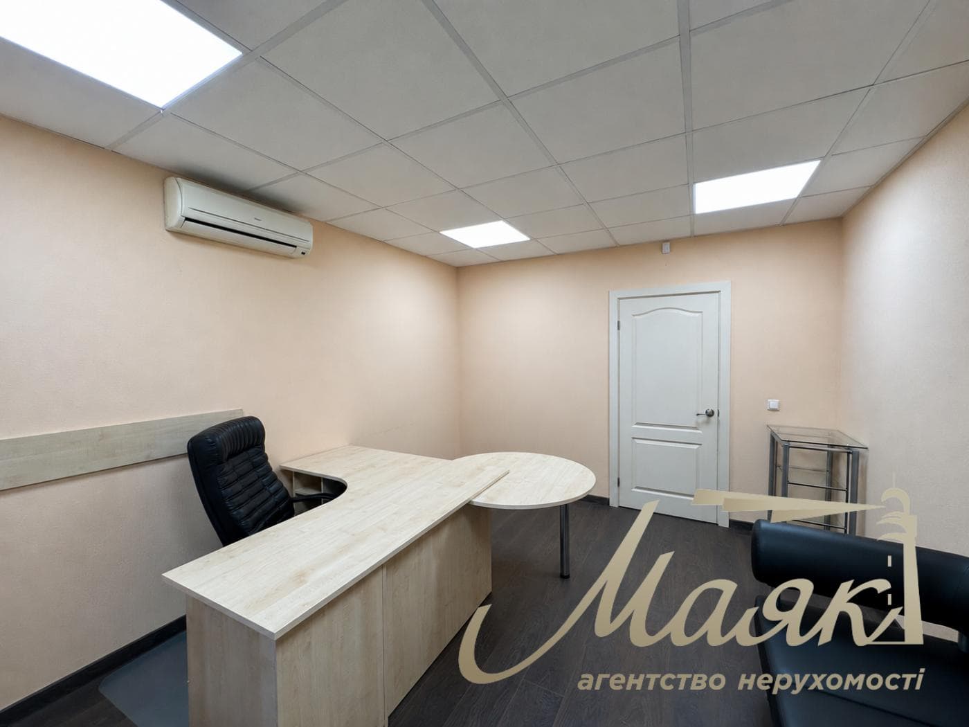 Оренда офісного приміщення (70 м²) на просп. Свободи, 17, Виноградар