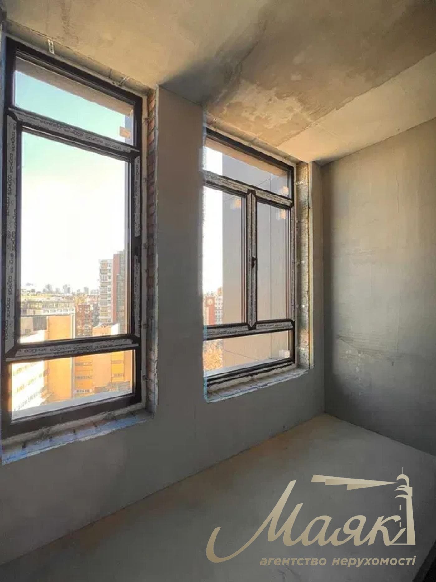 Продаж 4-кімнатної квартири 146 м2 у ЖК TRIIINITY, Печерськ