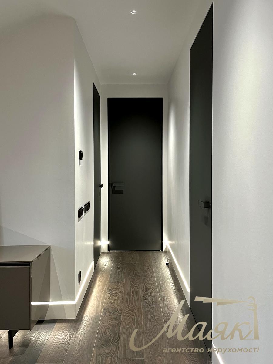 Продаж квартири 274 м² з дизайнерським ремонтом Київ