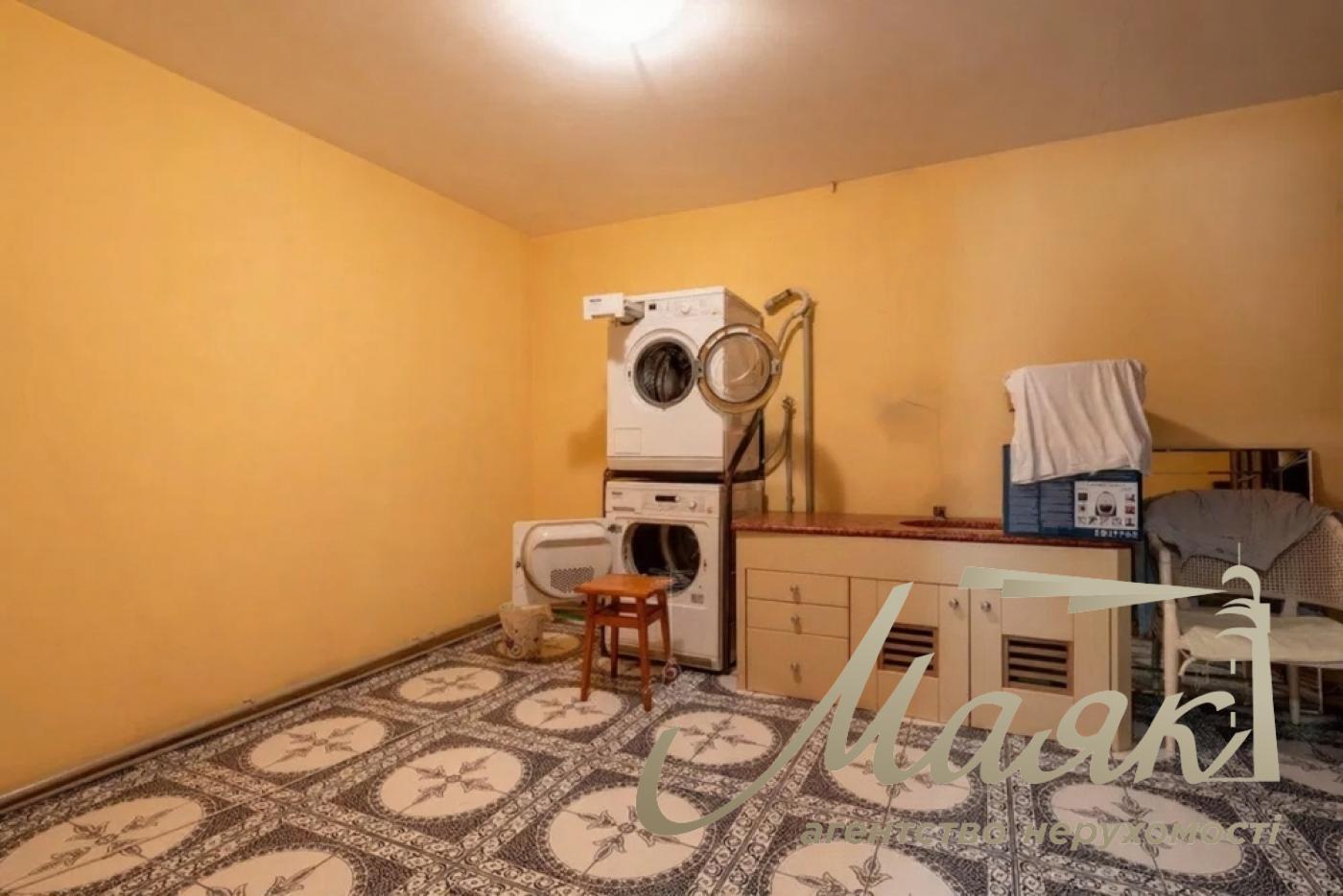 Продажа дома 480м² в Вите-Литовской, Чапаєвка, Голосеевский район, Киев