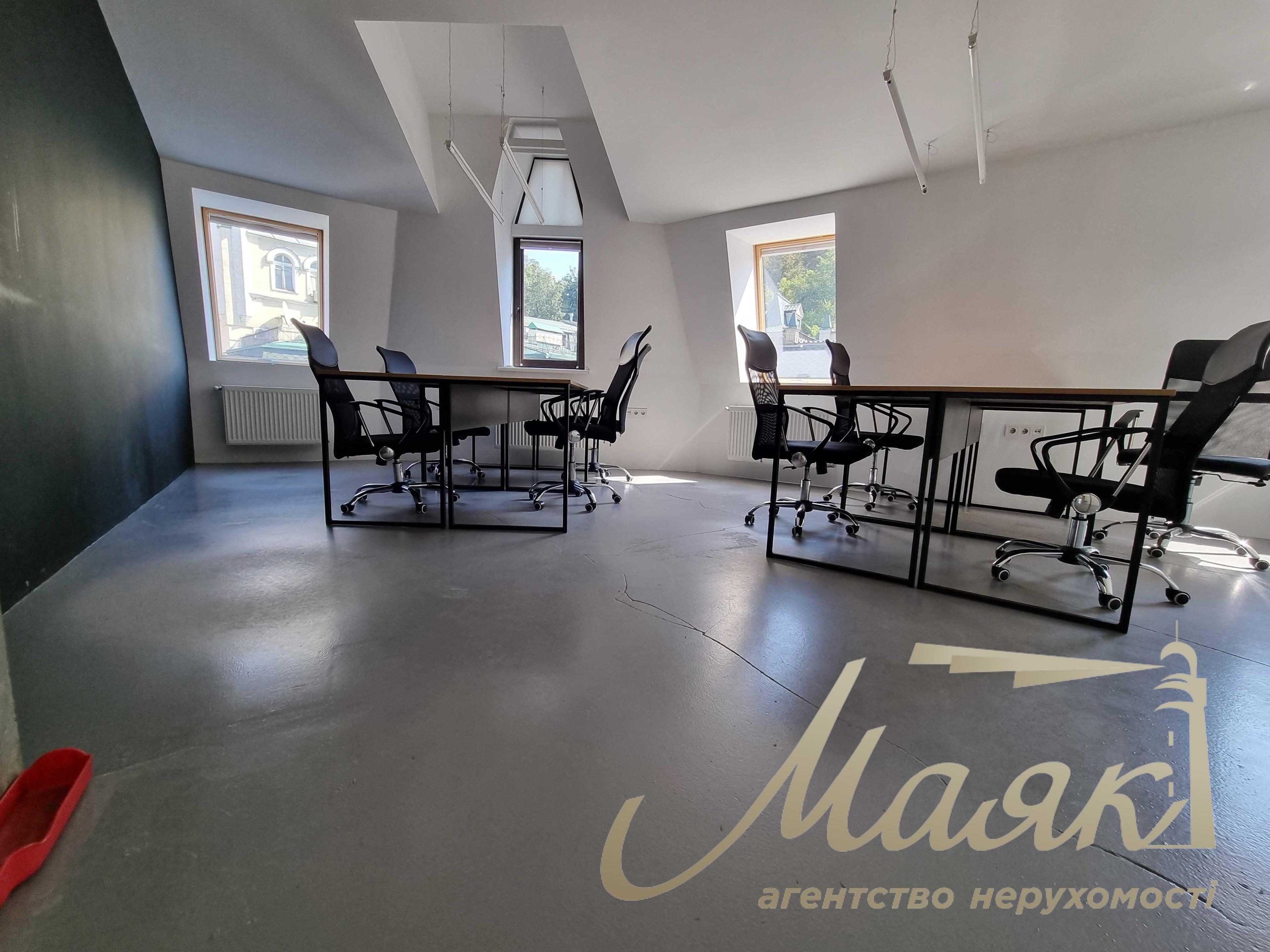 Rent office 350 sq.m. on Podil, Vozdvizhenska street 51A