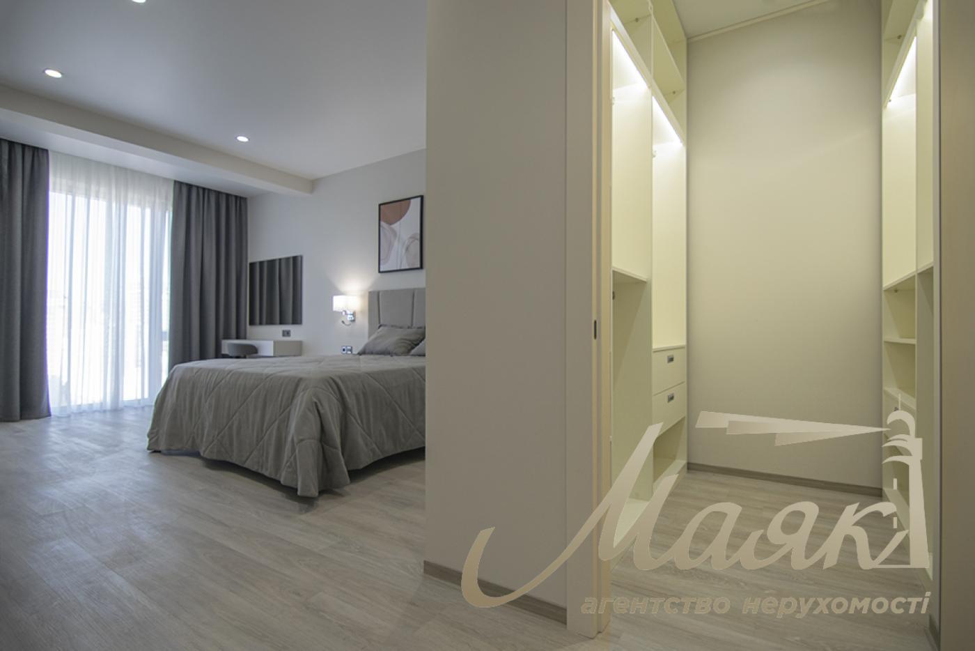 Rent apartment 3k Antonovich Atlantic Residence Center Goloseevsky