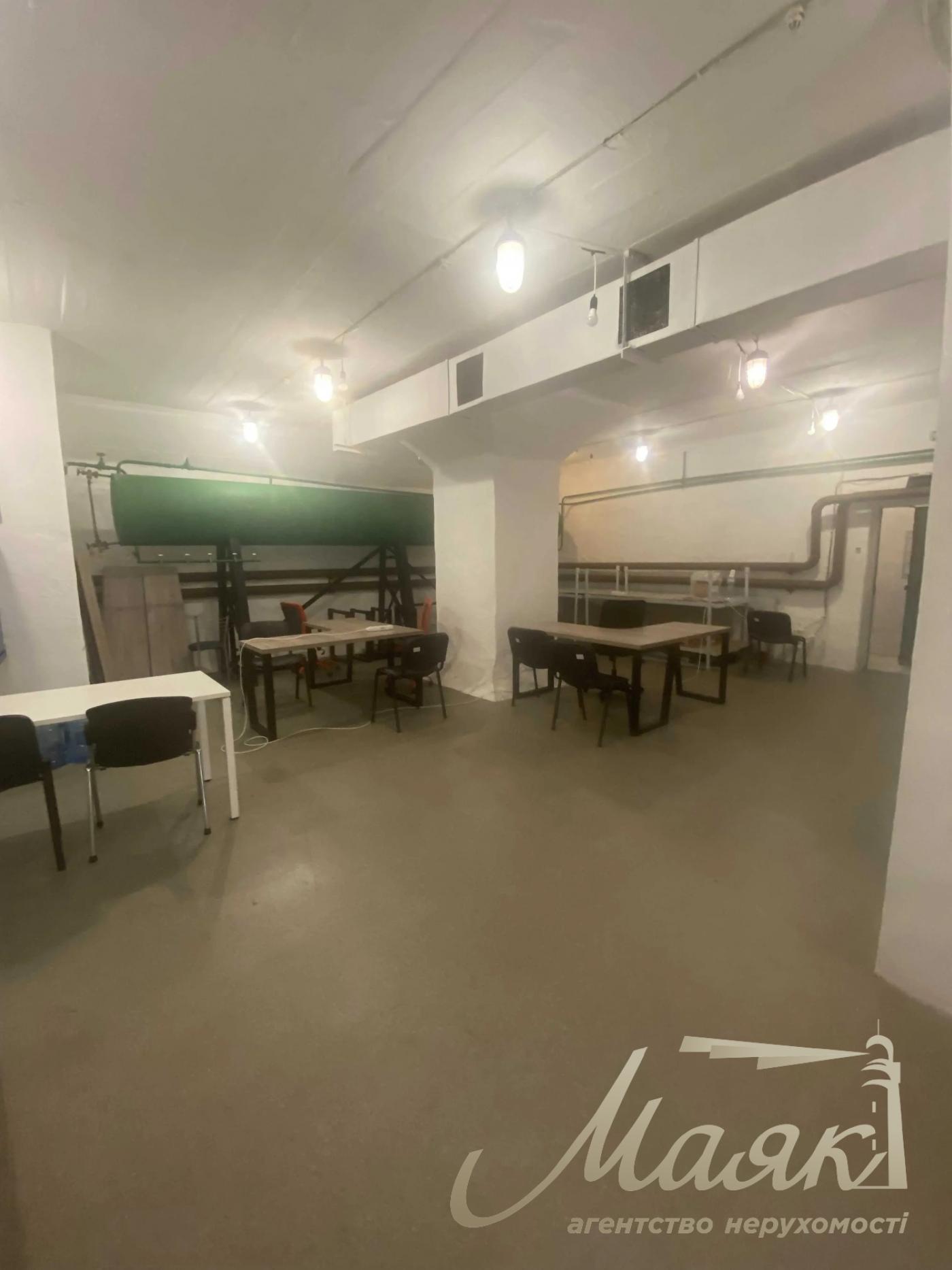 Аренда офиса 540 м² в БЦ «Домино», Подол