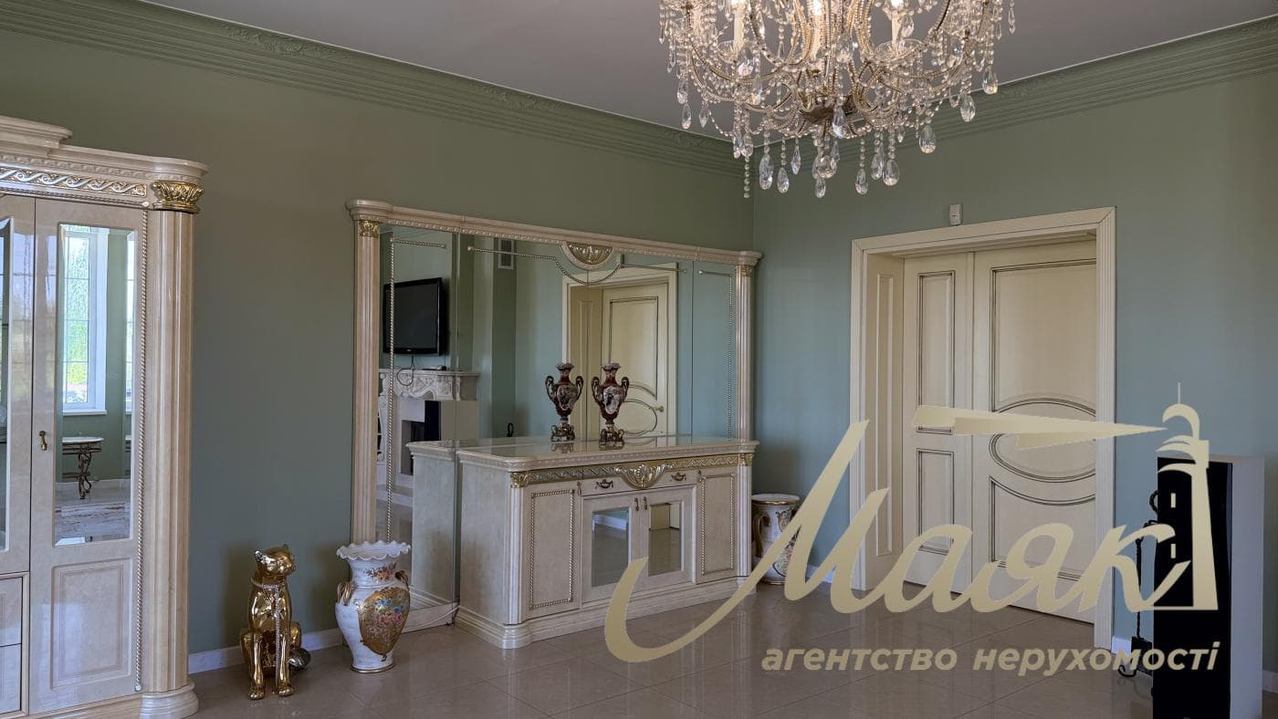 Продаж преміального 3х-поверхового будинку 350 м² у Гореничі, Бучанський район, Київська область