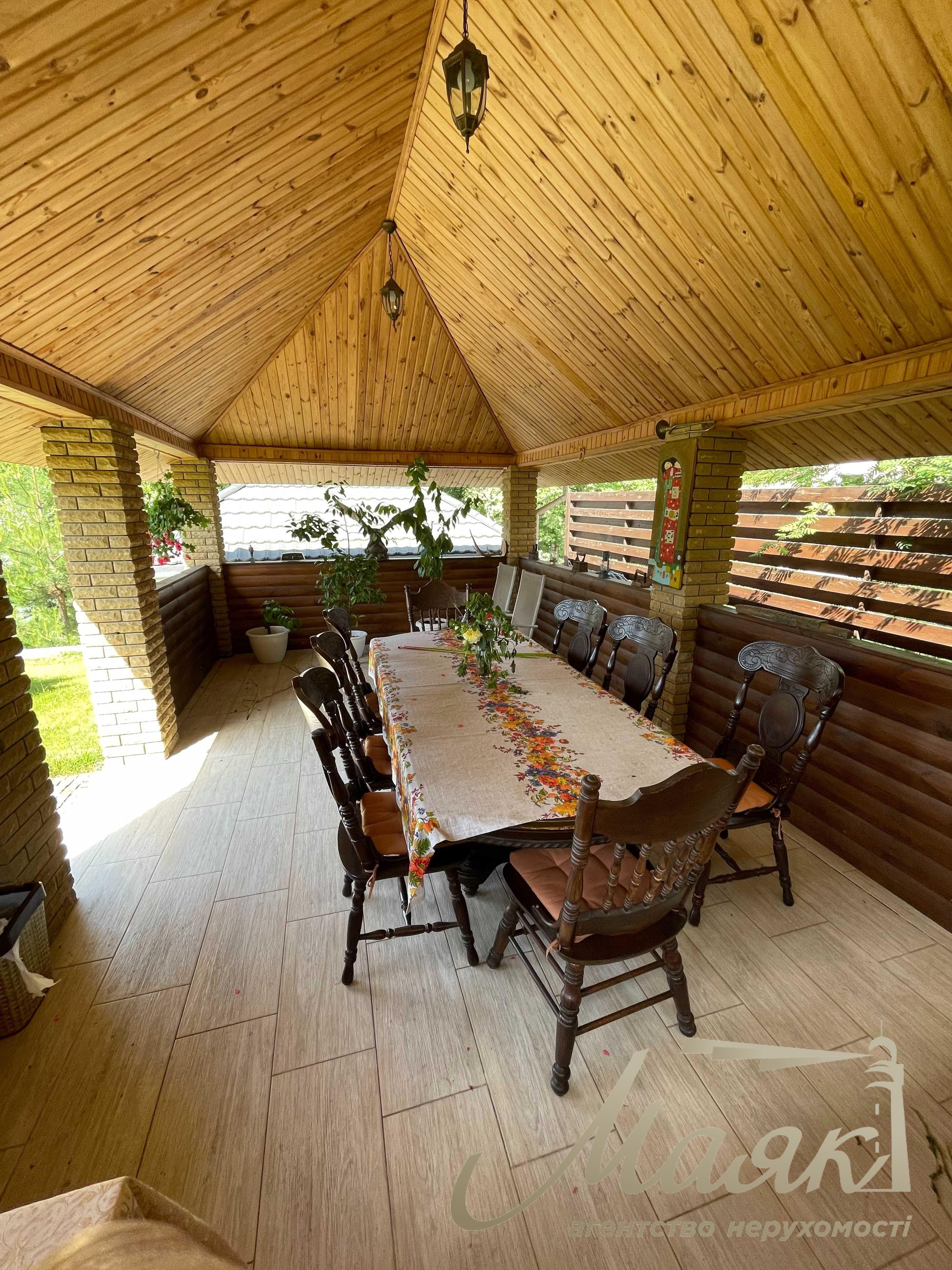 Продажа дома 630м2 с басейном в с.Лесники, Киево-Святошинский район,