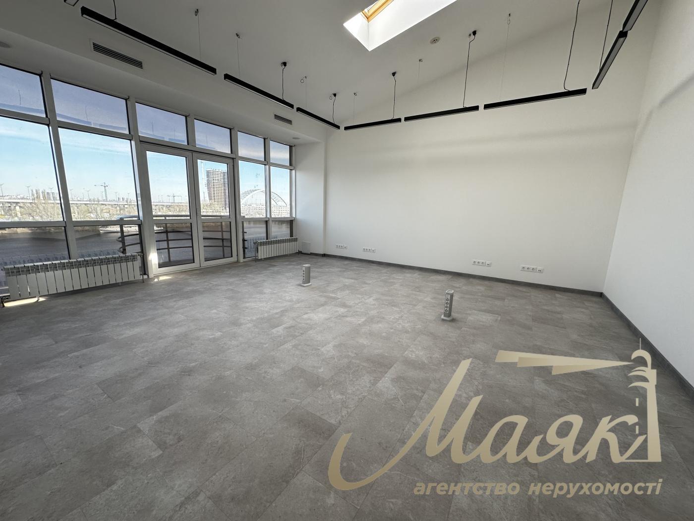 Office for rent with renovation 400m2, Verkhniy Val, Podol