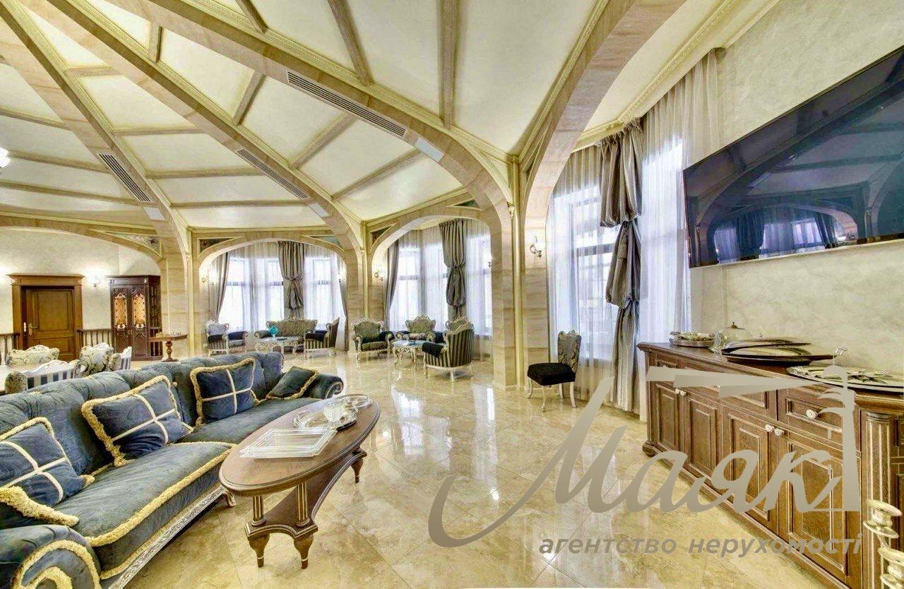 Оренда резиденції в Лісниках 1200м2, Києво-Святошинський район