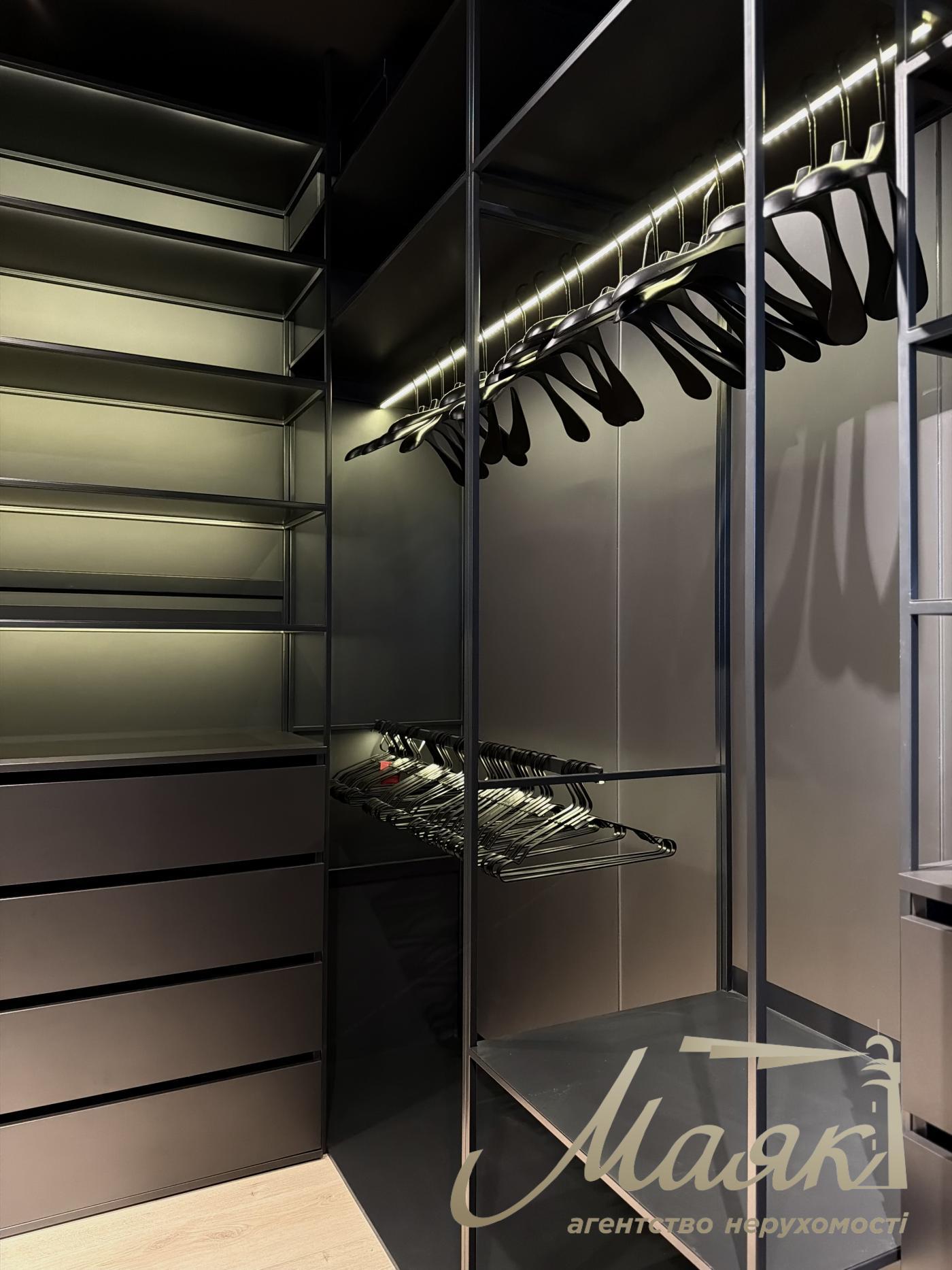 Оренда 3-х кімнатної квартири 130 кв.м. на вул.Преображенська 8Б