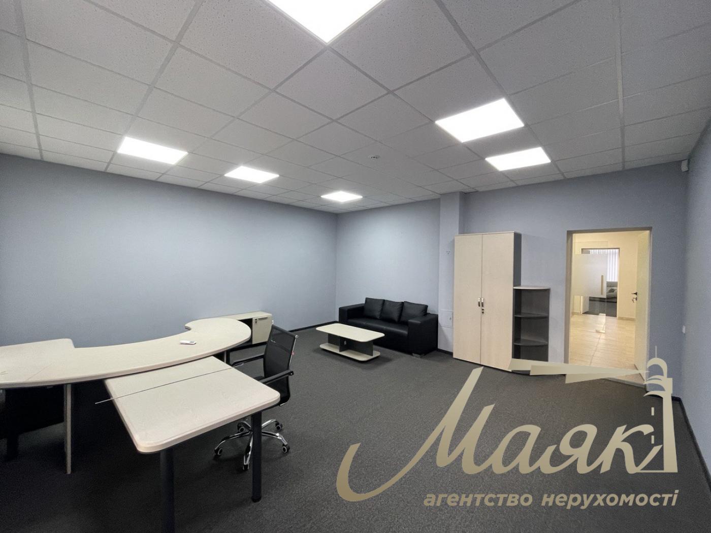 Аренда офиса с мебелью 208м2 в бизнес центре, ул. Лаврская