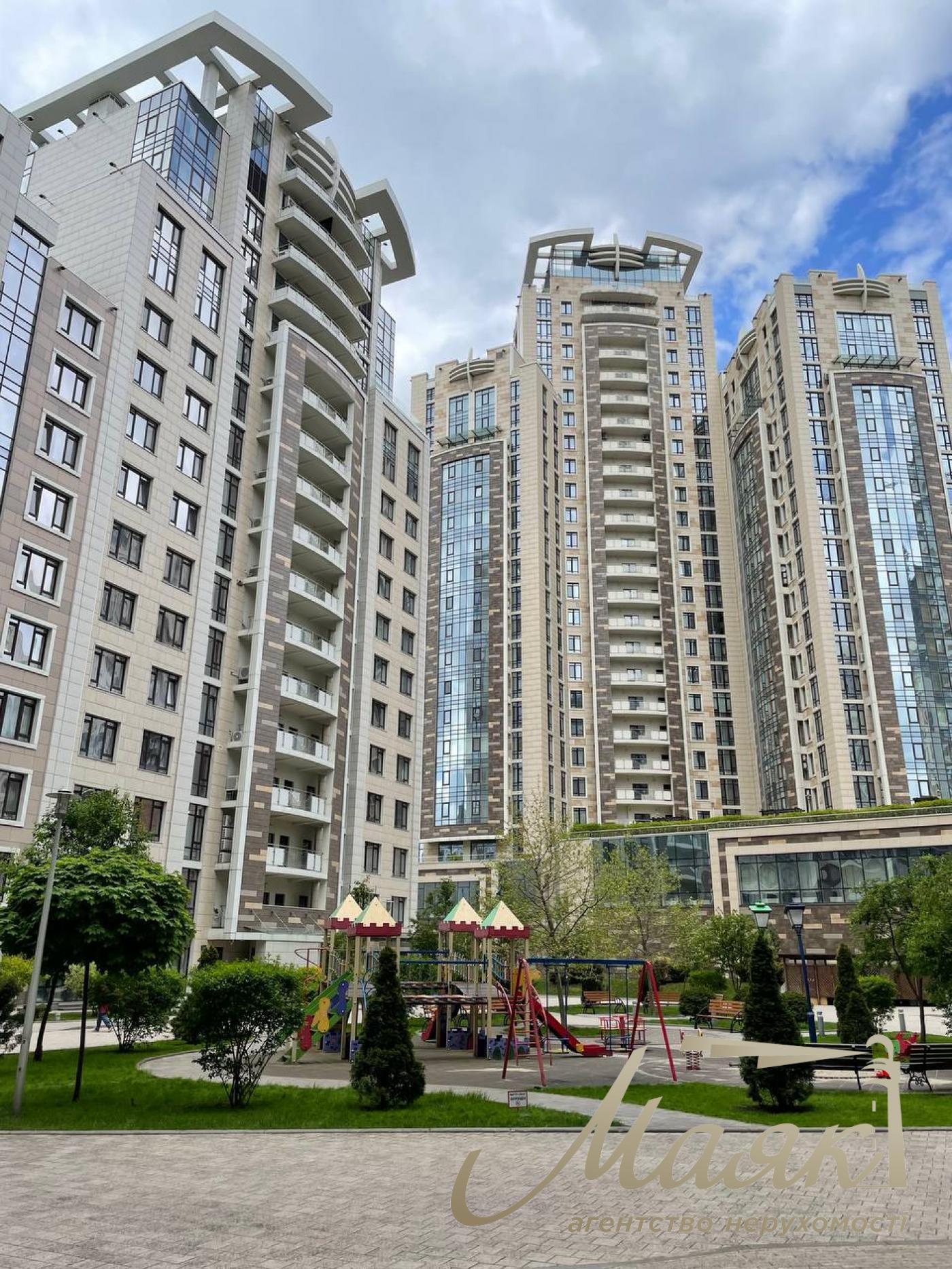 Продаж 4к кімнатної квартири в ЖК Бульвар фонтанів