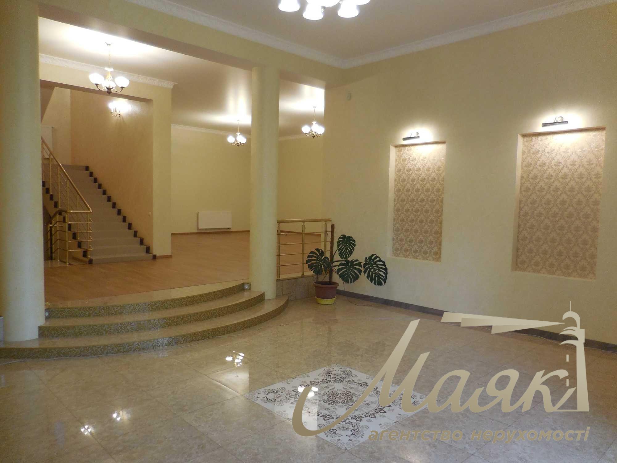 Оренда будинку 700м2. вул.Редутна. Царське село м.Печерська.Бомбосховище