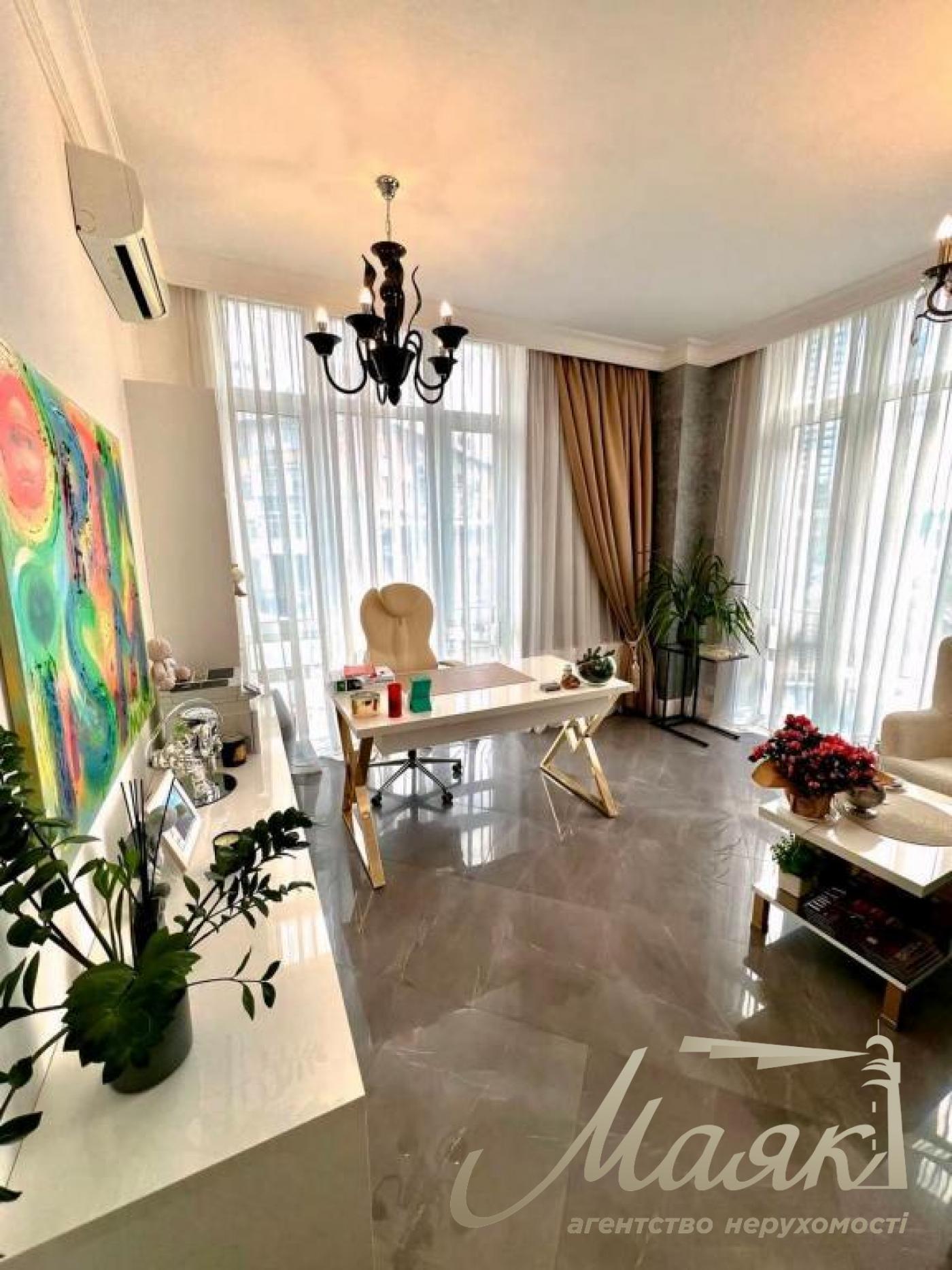 For sale office space 80 sq.m.sq. Residential Complex Boulevard of Fountains