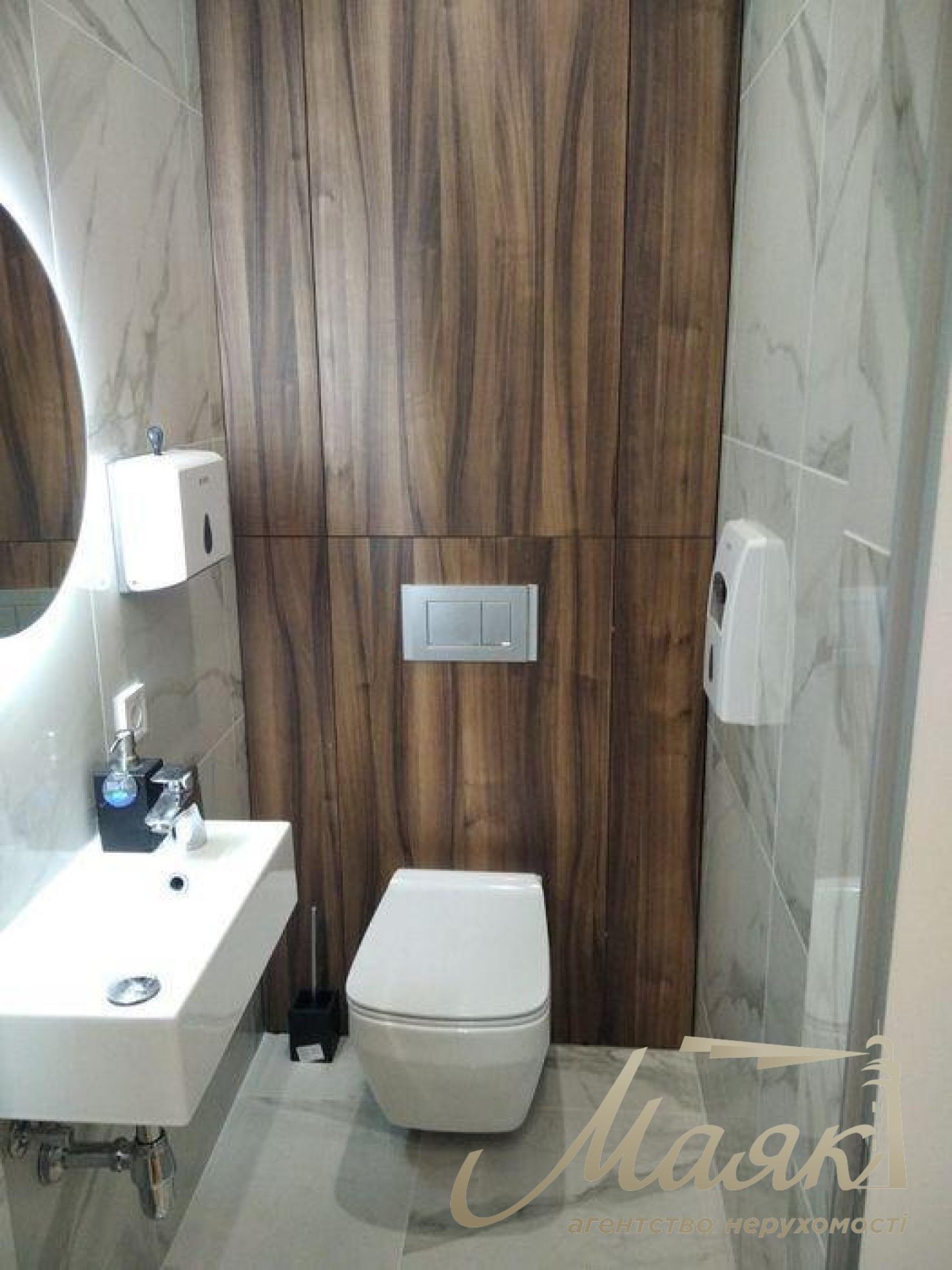 Office for rent 133 sq.m. in Residential Complex Carnegie Tower, Pecherskiy r-n.