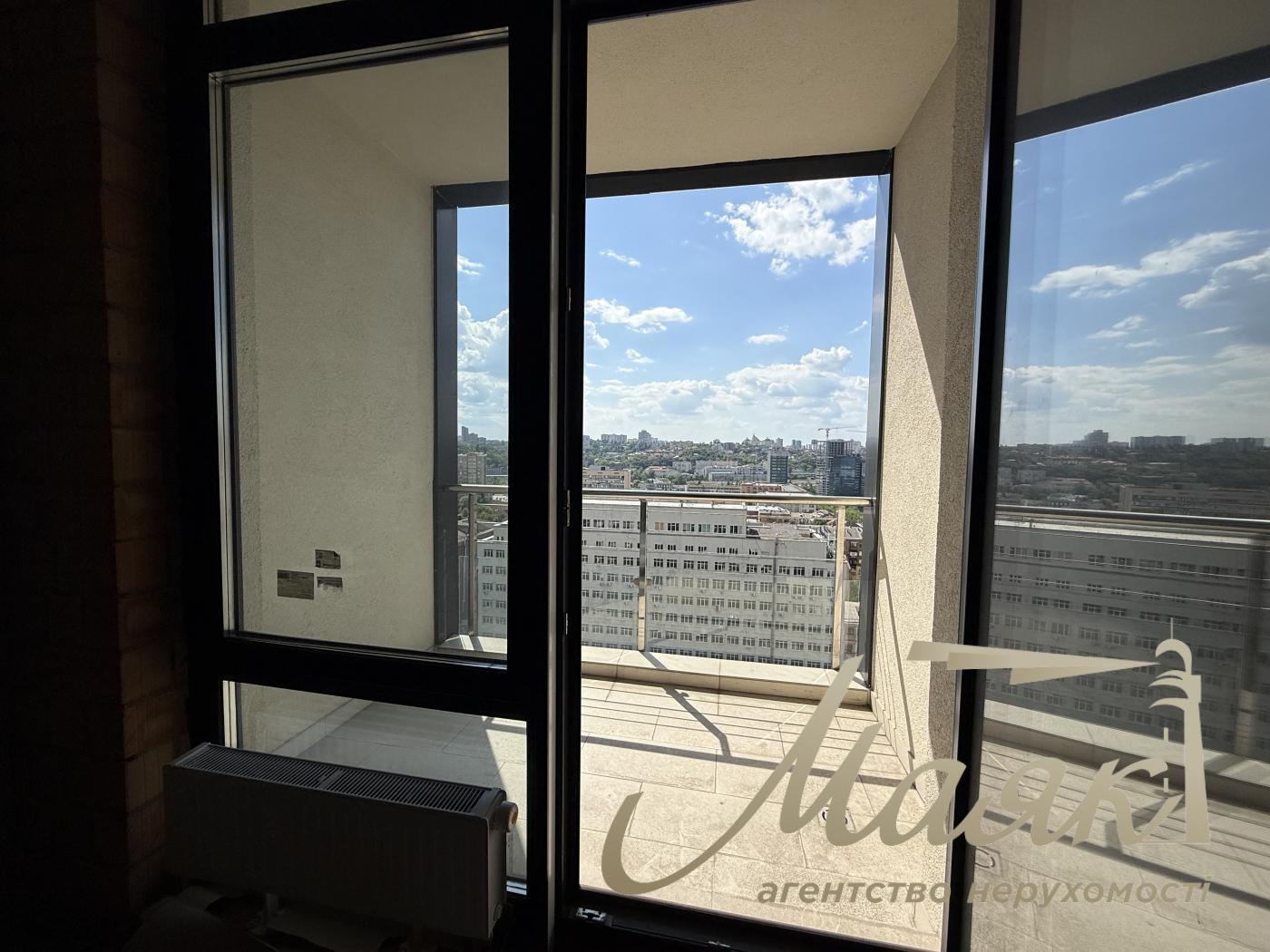 For sale 3 bedroom apartment in LCD Tetris Hall, Ivan Fedorov Street, Kiev