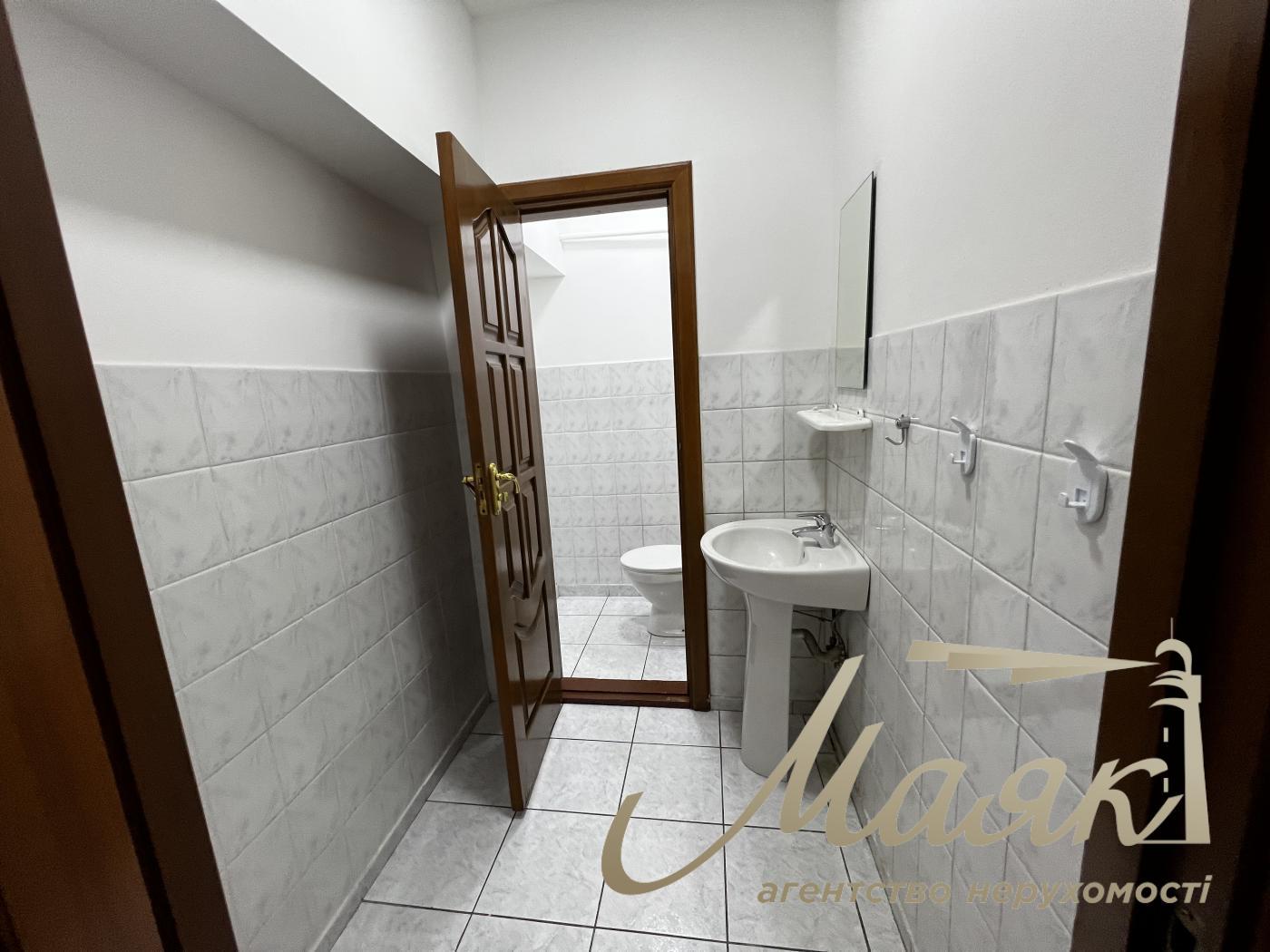 Office space for rent 160m2, Antonovicha st. 103A, Pechersk