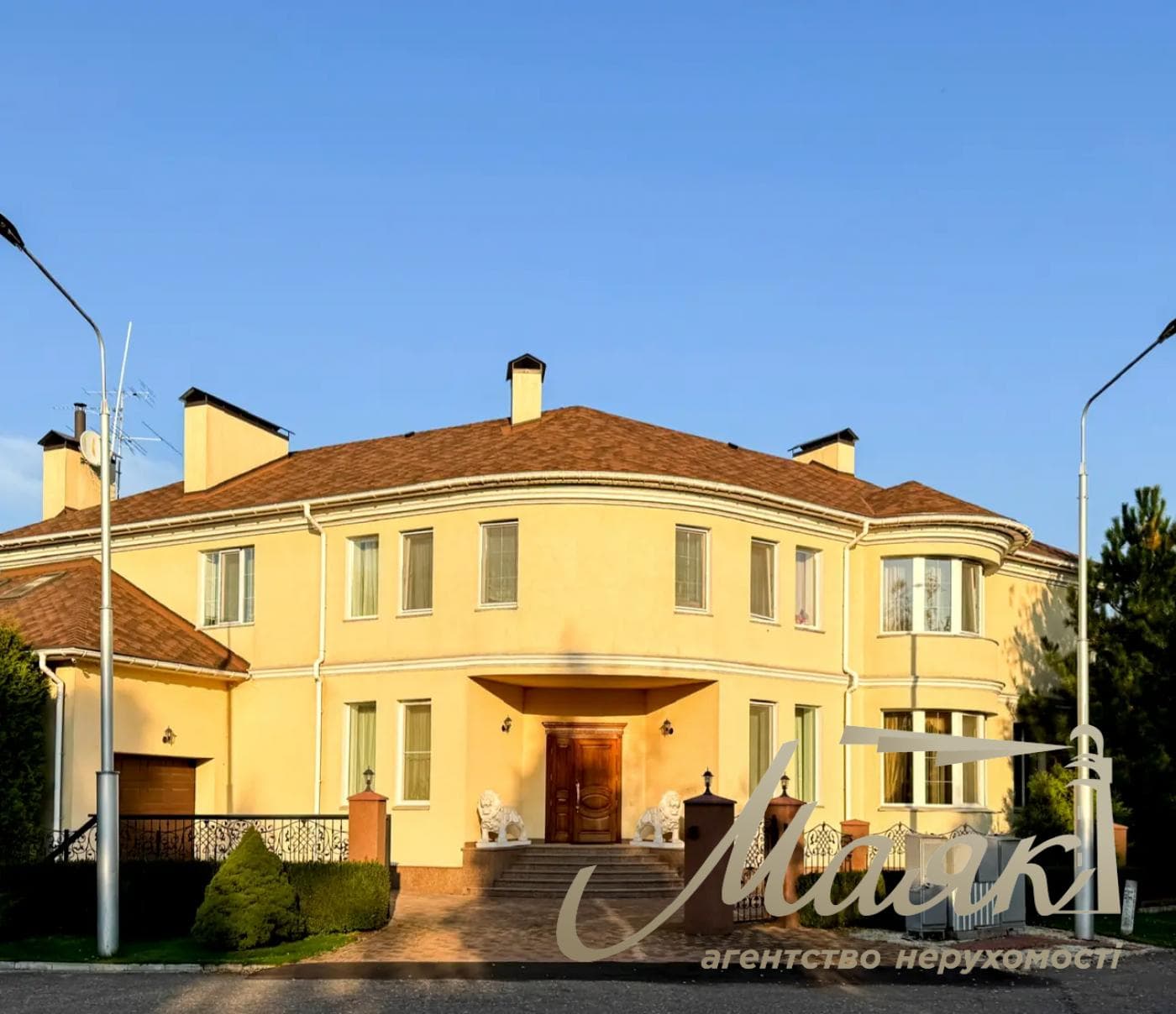 Продаж елітного будинку 477м2 у СМТ Козин/Конча Заспа з виходом на Дніпро, КМ "Тиха Гавань" 15 соток землі, Обухівський район, Київська область.
