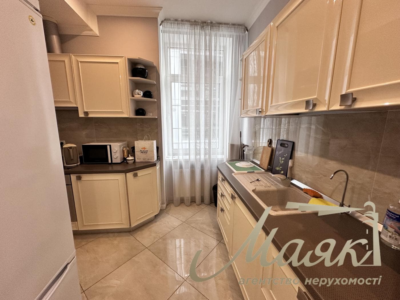 Продаж офісного приміщення площею 103 м², ЖК Botanic House, Печерськ