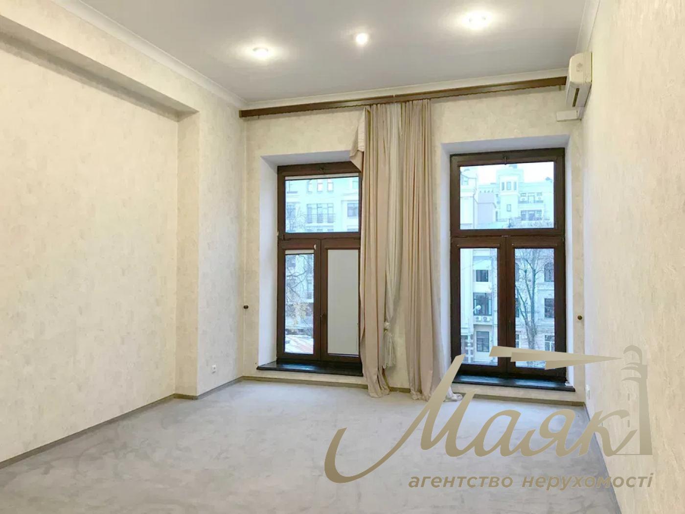 Аренда офиса, Золотые Ворота, 313м2 с ремонтом