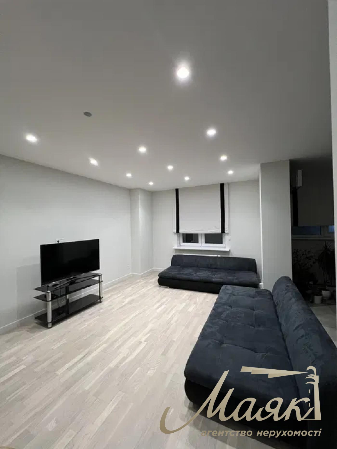 Rent 2-bedroom apartment 112m2 LCD Zlatoustovsky, Dmitrievskaya str.