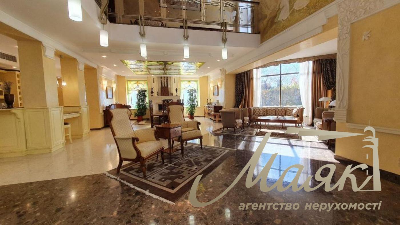 Sale of house 700m2 Kozin