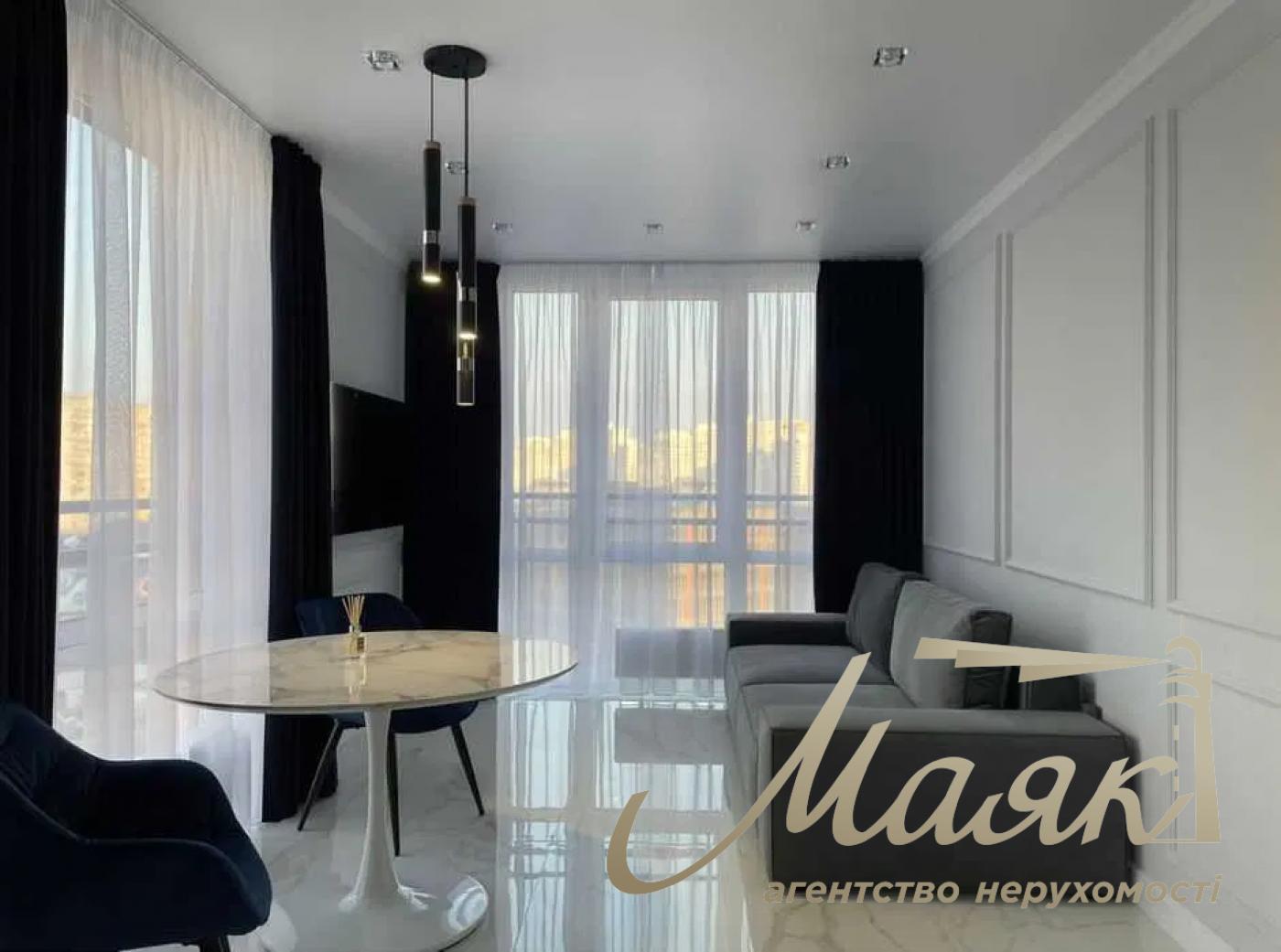 Продаж 3-кімнатної квартири в ЖК Seven, Дарницький район, Київ