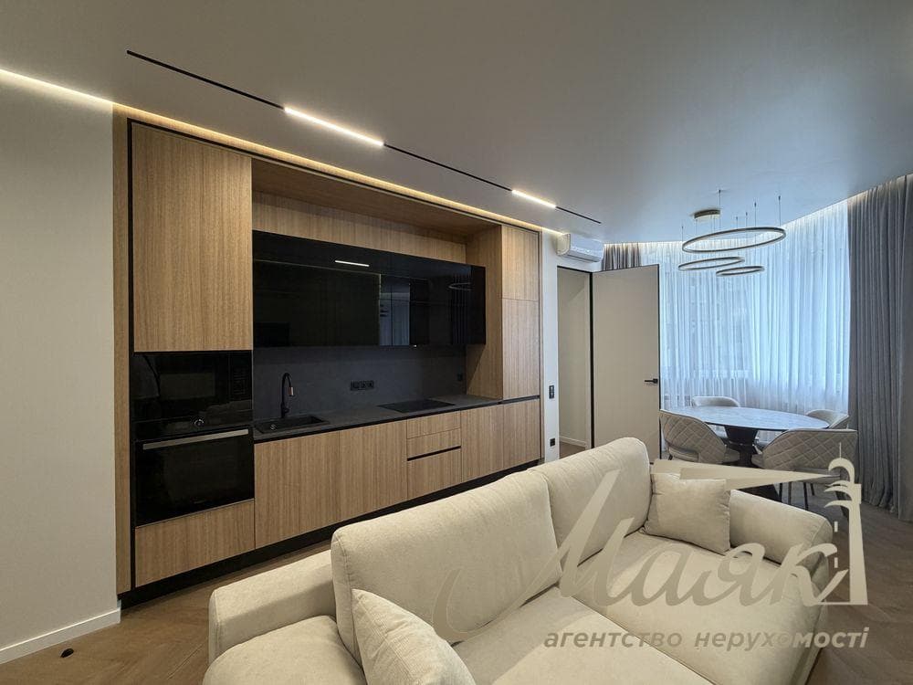 Продаж 1-кімнатної квартири в ЖК Delmar (57 м) на вулиці Верхогляда, 14А, Печерський район