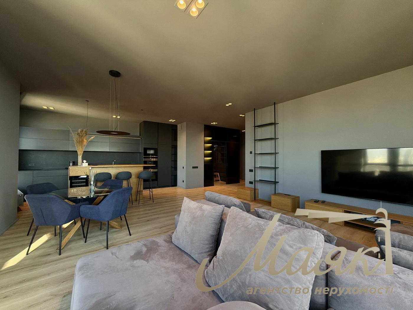 Оренда 3-х кімнатної квартири 130 кв.м. на вул.Преображенська 8Б