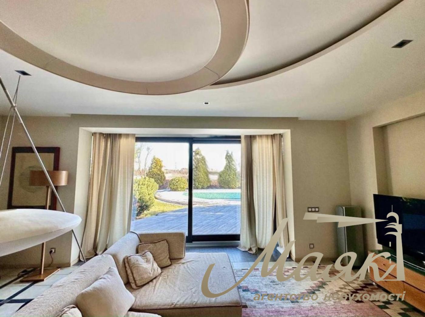 Sale of a house with a swimming pool and access to the Dnieper 300m2 Dam Koncha-Zaspa, Kozin