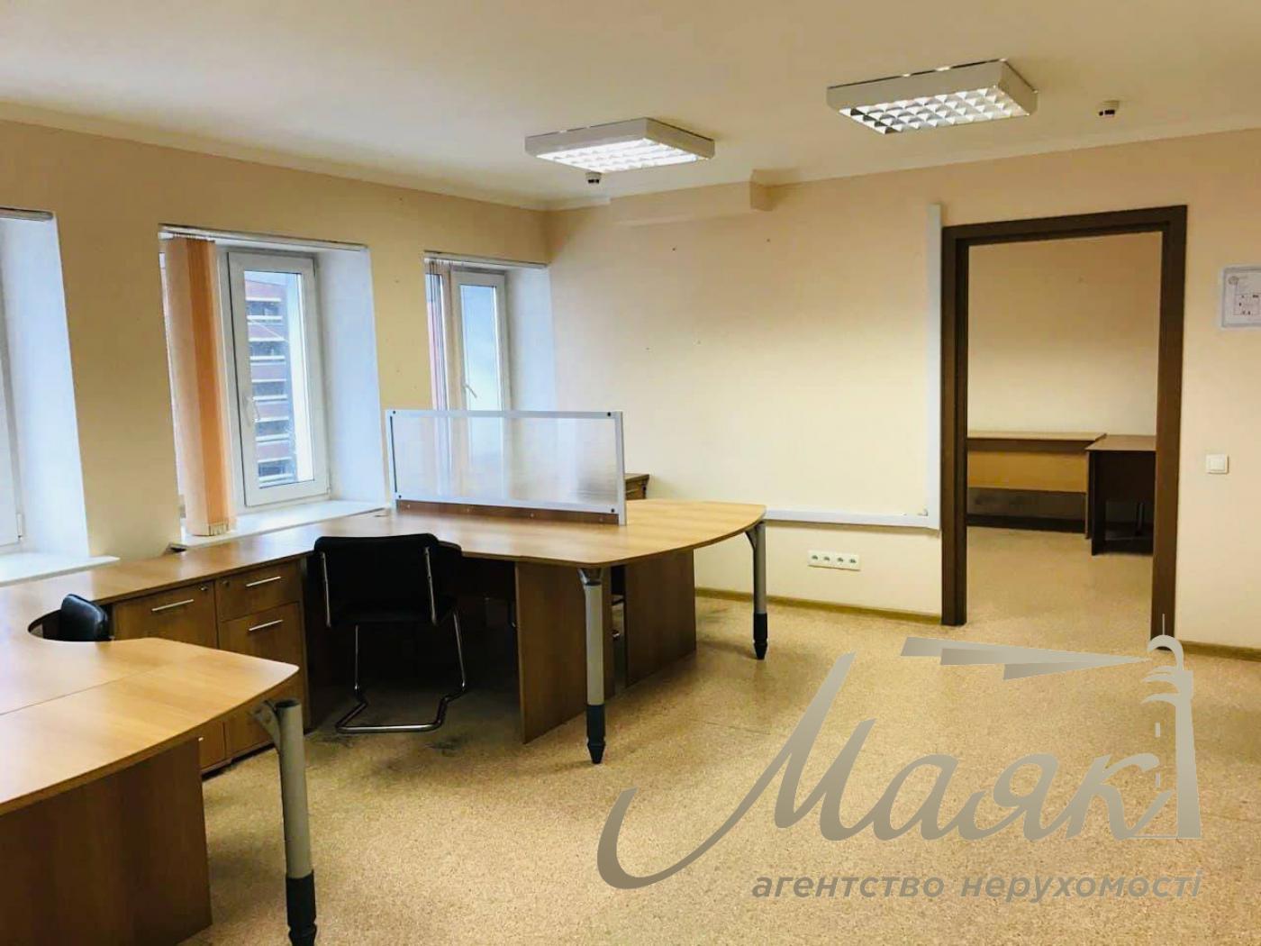 Аренда офиса 258м2 в центре Киева, ул. Антоновича.