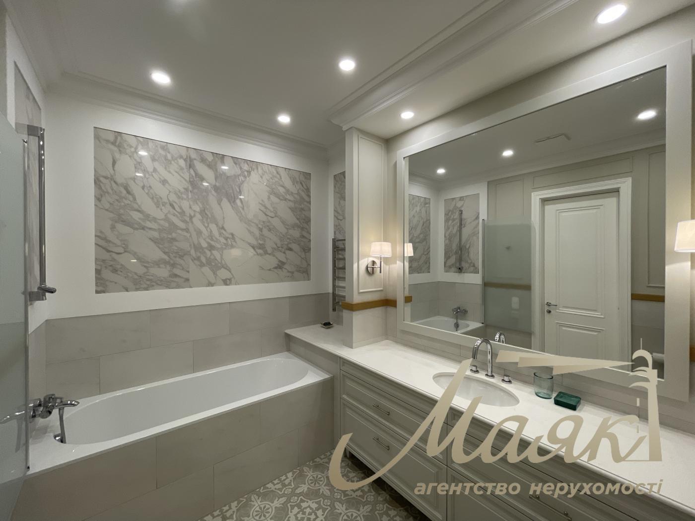 Аренда 3-х комнатной квартиры в ЖК Бульвар Фонтанов, Печерск