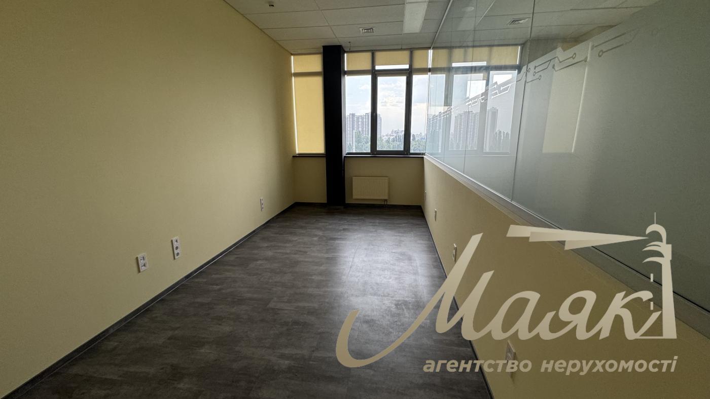 Office for rent 311 m2 in BC on Obolon, Avtozavodskaya str, Kurenevka