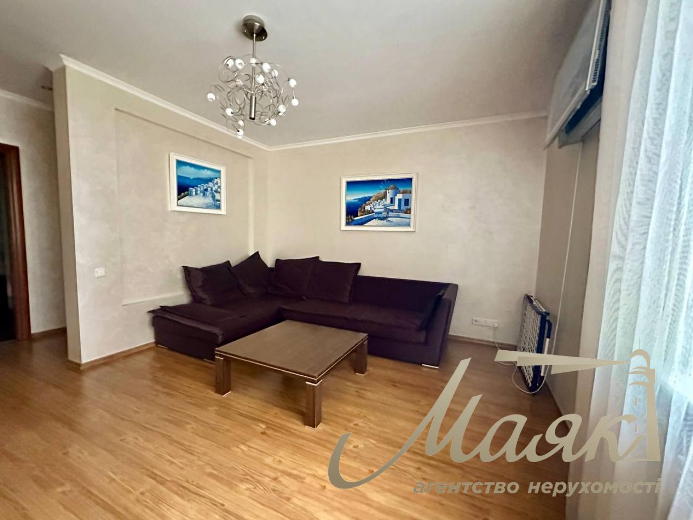 Аренда 3-х комнатной квартиры по ул.Степана Руданского 4-6,метро Сырец.