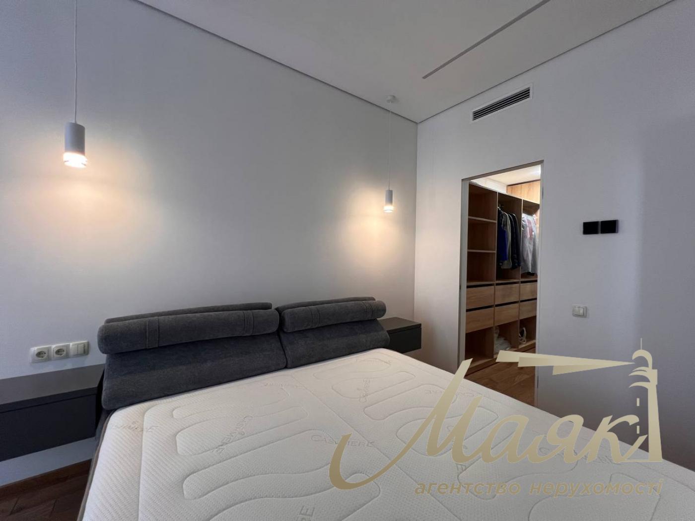 Sale of a 1-room apartment with a view, 63 m3 in the Taryan Towers residential complex