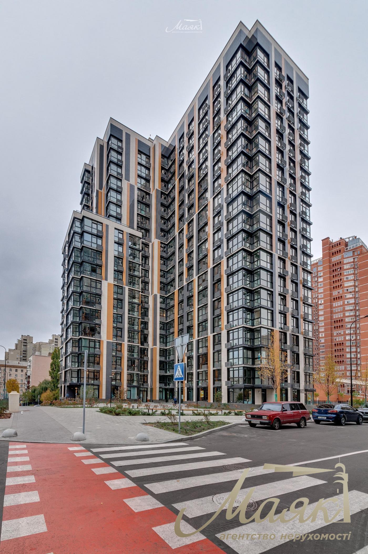 For sale view apartment 50m2 in the LCD "French Quarter 2" str. Predslavinskaya with a view of Pechersk.