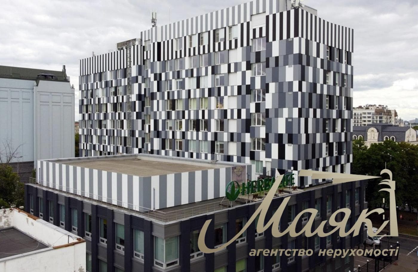 Оренда офісу площею 1500 м² у бізнес-центрі «Доміно», вул. Нижній Вал, 51, Поділ.