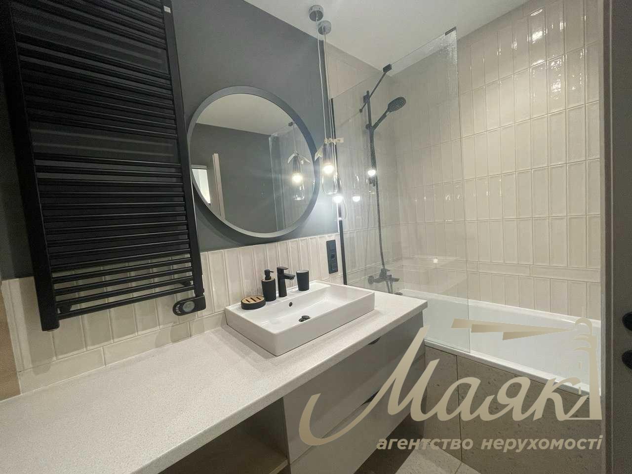 Продаж квартири 86м2 у ЖК "Французький квартал 2" вул. Джона Маккейна, 3а, Печерський район, Київ. Центр.