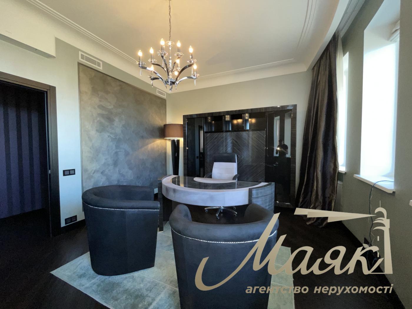 Rent penthouse str. Sribnokilska, Poznyaki, Osokorki