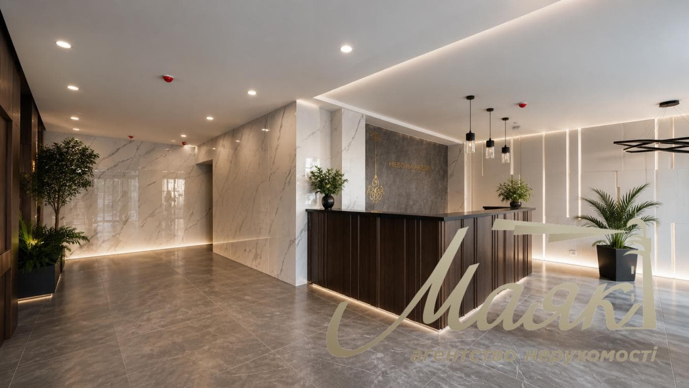 For sale 1 bedroom apartment 57m2 in LCD Novopecherskie Lipki (7 turn) 4 house, Andriy Verkhoglyada Street/Dragomirov Street, Pechersk, Kiev
